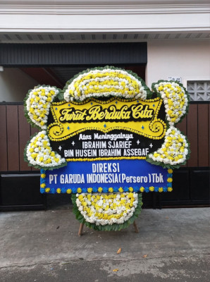 Papan Bunga Duka di Ujunggenteng